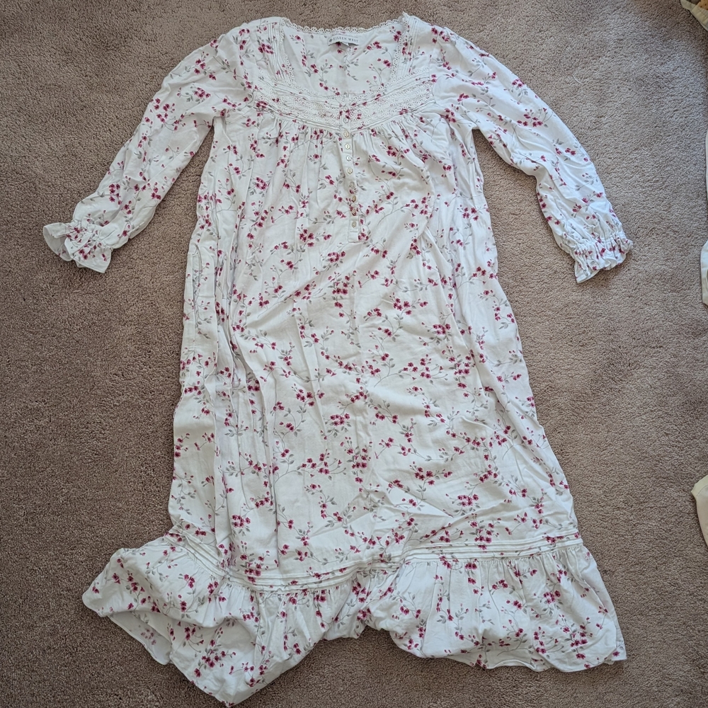 Eileen West White and Pink Floral Night Gown